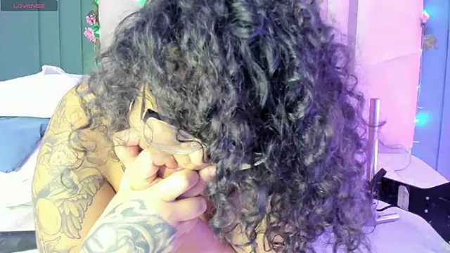 Reginavegaa online show from 15, 1, 2025