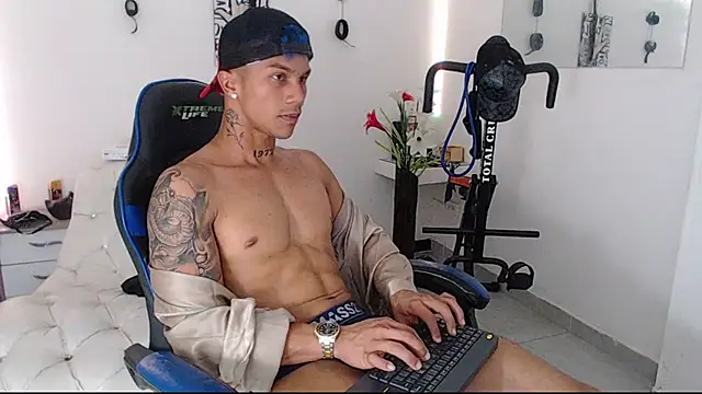 Snapshot of Leonard_Price chatting on 17, 3, 2025 Leonard Price online show from 17, 3, 2025