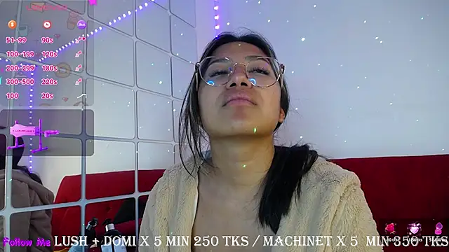 Snapshot of ricura_mily chatting on 21, 3, 2025 ricura mily online show from 21, 3, 2025
