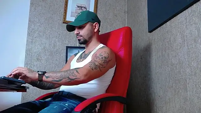 NigelBoydXXX online show from 27, 1, 2025