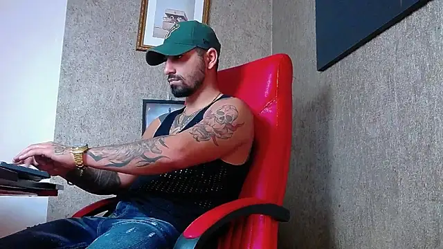 NigelBoydXXX online show from 13, 2, 2025