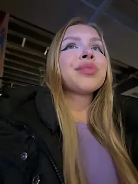 Snapshot of mur_girl chatting on 2, 1, 2025 mur girl online show from 2, 1, 2025