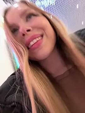 Snapshot of mur_girl chatting on 3, 1, 2025 mur girl online show from 3, 1, 2025