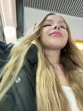 Snapshot of mur_girl chatting on 12, 1, 2025 mur girl online show from 12, 1, 2025