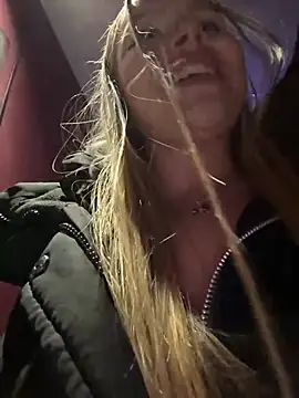 Snapshot of mur_girl chatting on 15, 2, 2025 mur girl online show from 15, 2, 2025