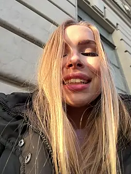 Snapshot of mur_girl chatting on 1, 3, 2025 mur girl online show from 1, 3, 2025