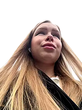 Snapshot of mur_girl chatting on 4, 10, 2025 mur girl online show from 4, 10, 2025