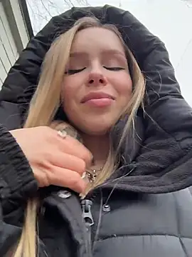 Snapshot of mur_girl chatting on 26, 11, 2025 mur girl online show from 26, 11, 2025