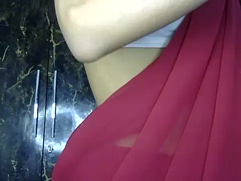 MAAYRA 09 online show from 26, 1, 2025