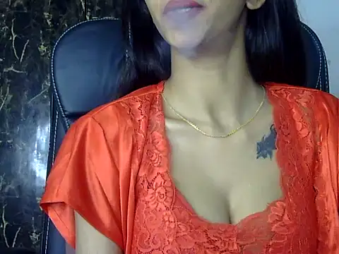 MAAYRA 09 online show from 12, 2, 2025