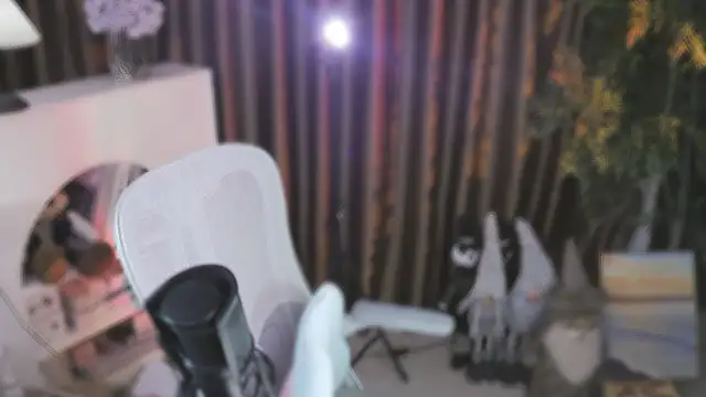 Arwyn-rr online show from 17, 11, 2025