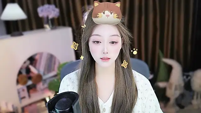 Snapshot of Arwyn-rr chatting on 18, 3, 2026 Arwyn-rr online show from 18, 3, 2026