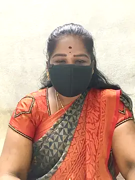 Snapshot of MaaliiiPonuTamil chatting on 7, 5, 2026 MaaliiiPonuTamil online show from 7, 5, 2026