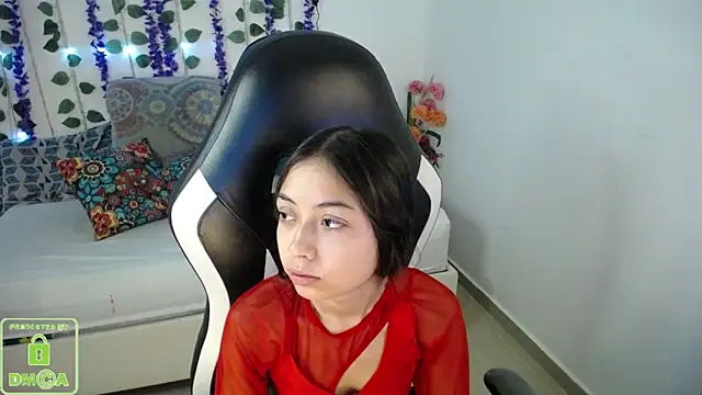 Snapshot of NathaliaSweet_11 chatting on 4, 4, 2026 NathaliaSweet 11 online show from 4, 4, 2026