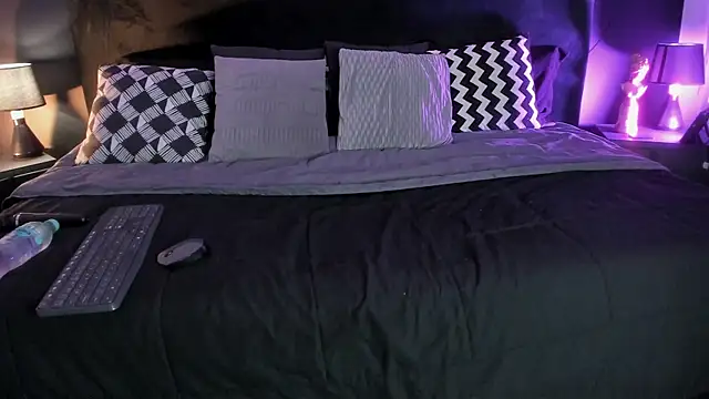 Snapshot of Aylen_darkmoor chatting on 14, 2, 2025 Aylen darkmoor online show from 14, 2, 2025