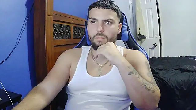 Snapshot of MasterKvn chatting on 2, 2, 2025 MasterKvn online show from 2, 2, 2025