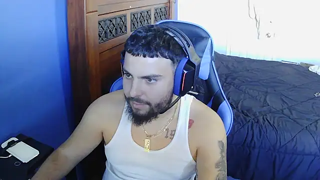 Snapshot of MasterKvn chatting on 11, 3, 2025 MasterKvn online show from 11, 3, 2025