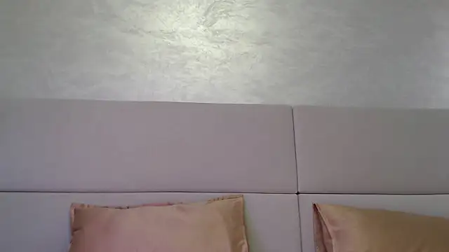 Snapshot of MiaRie chatting on 28, 9, 2025 MiaRie online show from 28, 9, 2025