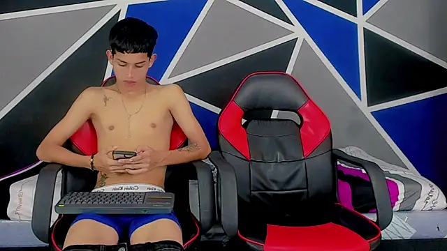 migueyalejo teens online show from 28, 1, 2025