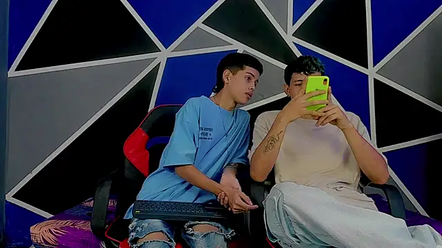 migueyalejo teens online show from 22, 3, 2025