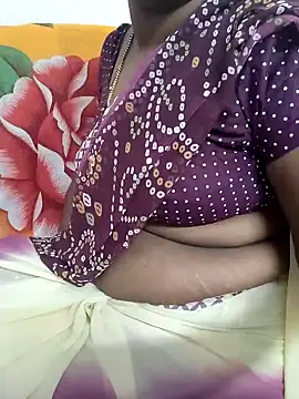 Snapshot of Priya_Next chatting on 11, 12, 2024 Priya Next online show from 11, 12, 2024