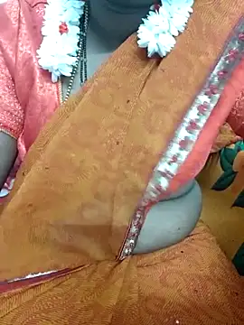 Snapshot of Priya_Next chatting on 3, 10, 2025 Priya Next online show from 3, 10, 2025