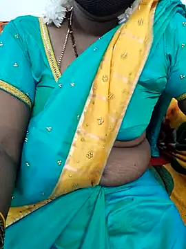 Snapshot of Priya_Next chatting on 4, 10, 2025 Priya Next online show from 4, 10, 2025