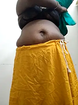 Snapshot of Priya_Next chatting on 6, 10, 2025 Priya Next online show from 6, 10, 2025