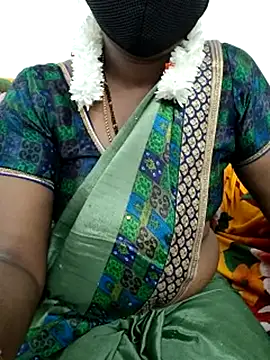 Snapshot of Priya_Next chatting on 8, 10, 2025 Priya Next online show from 8, 10, 2025