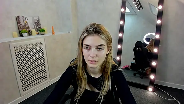 Snapshot of Cherry_Price chatting on 20, 12, 2024 Cherry Price online show from 20, 12, 2024