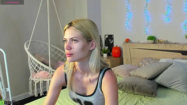 Snapshot of Cherry_Price chatting on 14, 6, 2026 Cherry Price online show from 14, 6, 2026