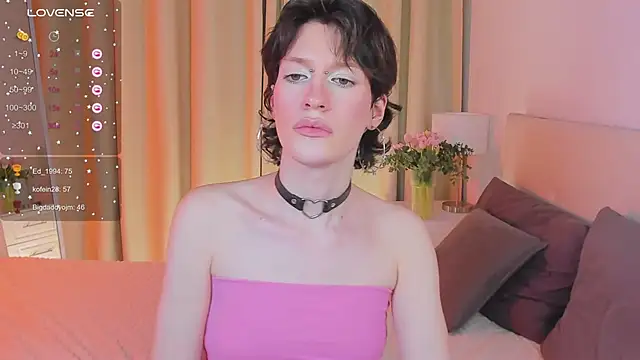 Snapshot of Kolette_Gray chatting on 6, 3, 2025 Kolette Gray online show from 6, 3, 2025