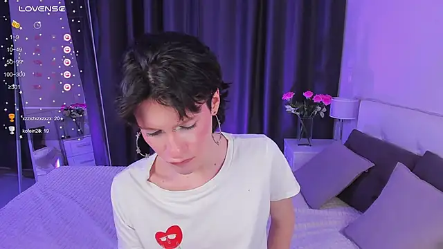 Snapshot of Kolette_Gray chatting on 7, 3, 2025 Kolette Gray online show from 7, 3, 2025