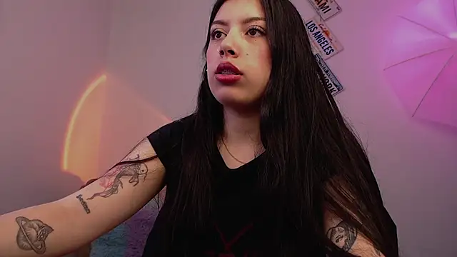 Snapshot of iam_emy chatting on 26, 2, 2025 iam emy online show from 26, 2, 2025