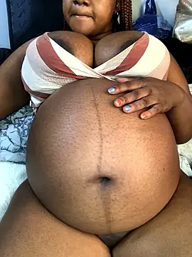 Snapshot of PervertPreggy chatting on 2, 12, 2024 PervertPreggy online show from 2, 12, 2024