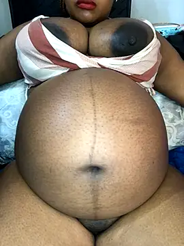 Snapshot of PervertPreggy chatting on 5, 12, 2024 PervertPreggy online show from 5, 12, 2024