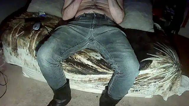 Spunwhiteboy1992 online show from 19, 12, 2025