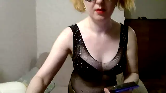 Snapshot of LediLyubava chatting on 13, 2, 2025 LediLyubava online show from 13, 2, 2025