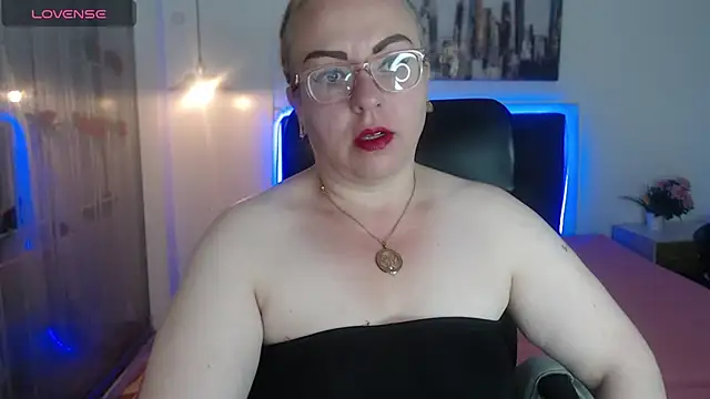 Tania Goddess  online show from 18, 10, 2025