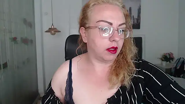 Tania Goddess  online show from 27, 10, 2025