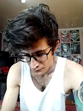 Loggan donnelly online show from 7, 3, 2026