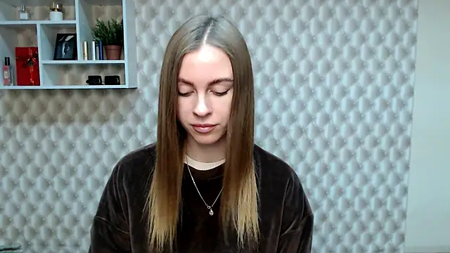 Snapshot of AlisaCatty_ chatting on 5, 12, 2024 AlisaCatty online show from 5, 12, 2024