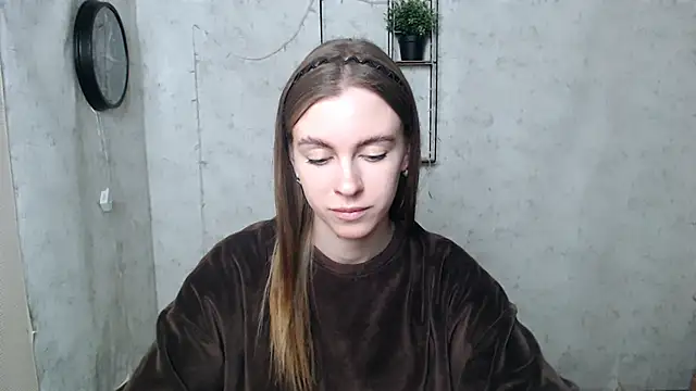 Snapshot of AlisaCatty_ chatting on 10, 1, 2025 AlisaCatty online show from 10, 1, 2025