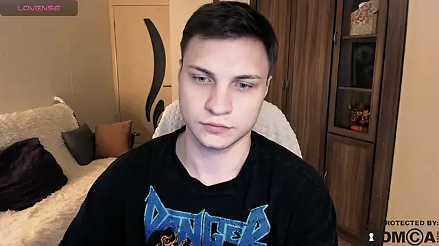 handsome guy01 online show from 11, 11, 2025