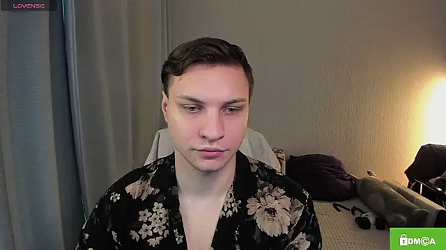 handsome guy01 online show from 28, 6, 2026