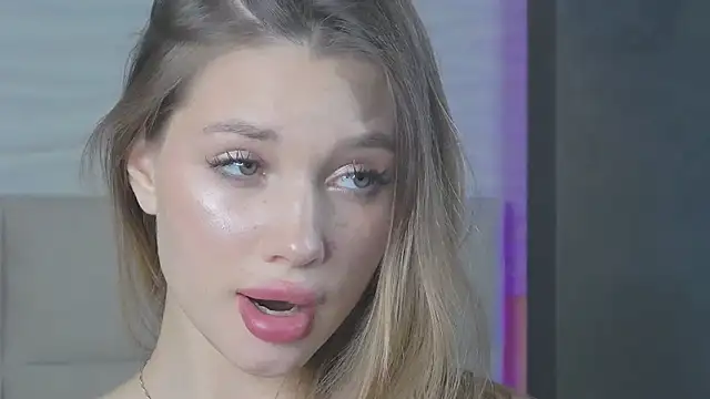 ViolaFlirt online show from 11, 2, 2025