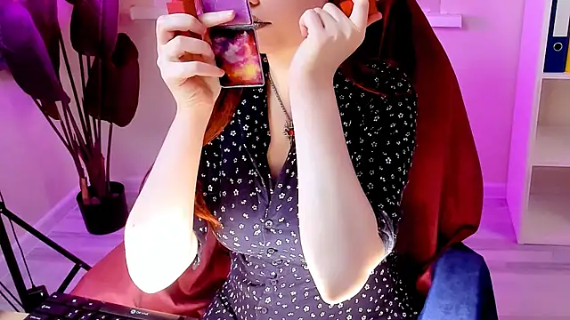 CarolGiggly online show from 17, 12, 2025