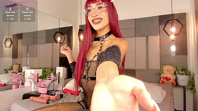 Snapshot of BritannyClaire chatting on 8, 10, 2025 BritannyClaire online show from 8, 10, 2025