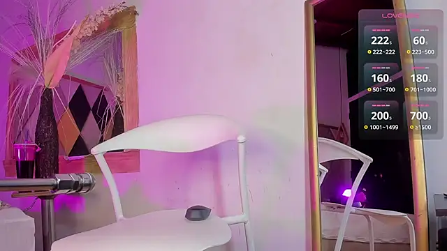 Snapshot of BritannyClaire chatting on 5, 12, 2025 BritannyClaire online show from 5, 12, 2025