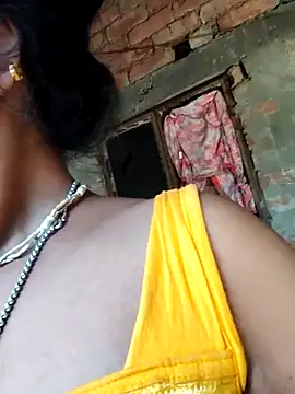 Hotty-dola online show from 6, 3, 2025
